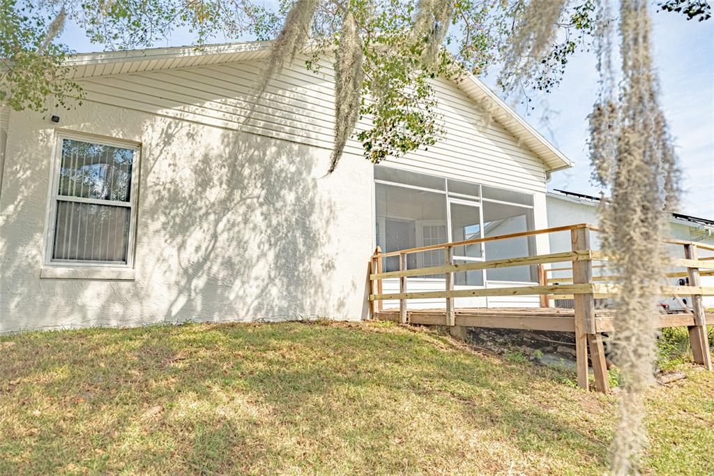 For Sale: $278,000 (3 beds, 2 baths, 1583 Square Feet)