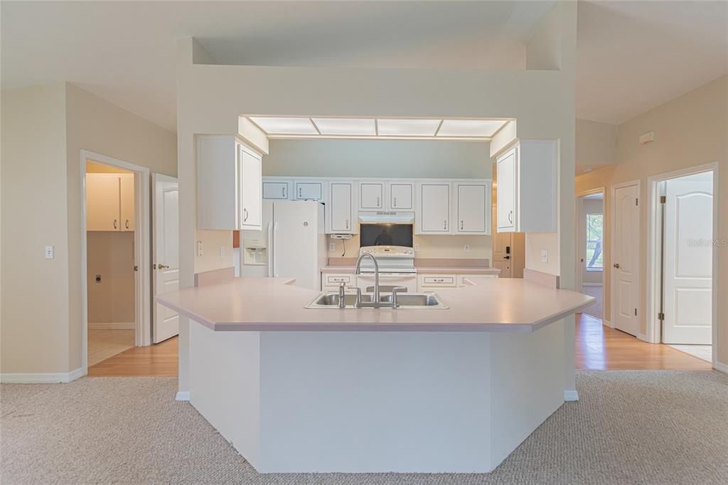 For Sale: $278,000 (3 beds, 2 baths, 1583 Square Feet)