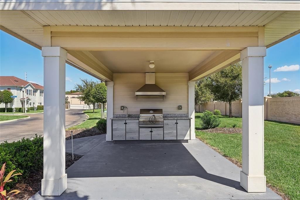 For Sale: $314,999 (3 beds, 2 baths, 1300 Square Feet)