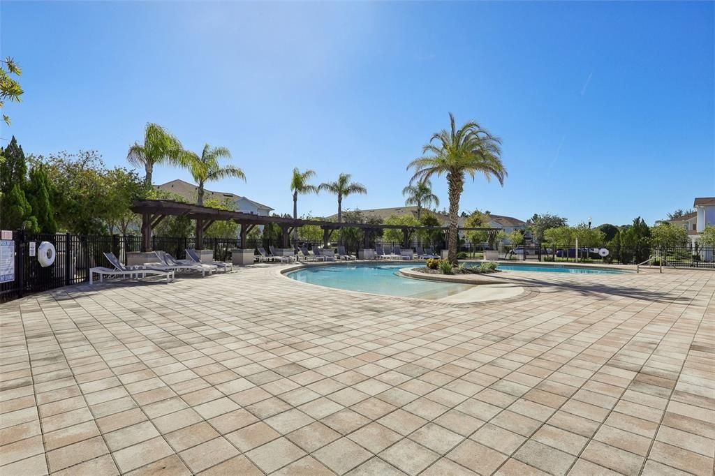 For Sale: $314,999 (3 beds, 2 baths, 1300 Square Feet)