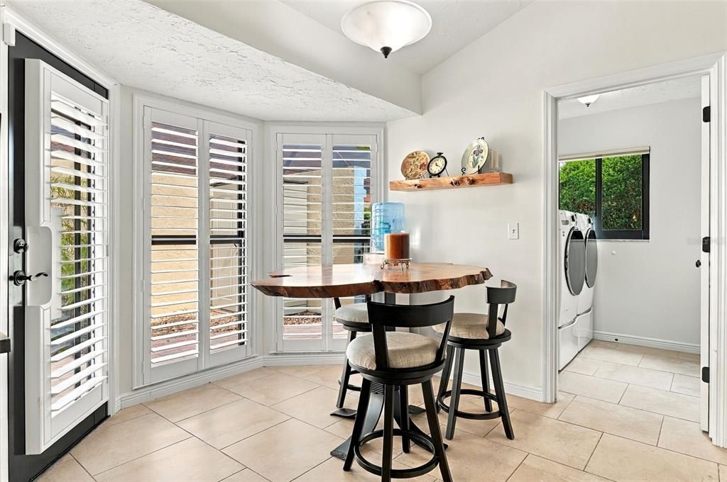 En Venta: $499,000 (3 camas, 2 baños, 1989 Pies cuadrados)