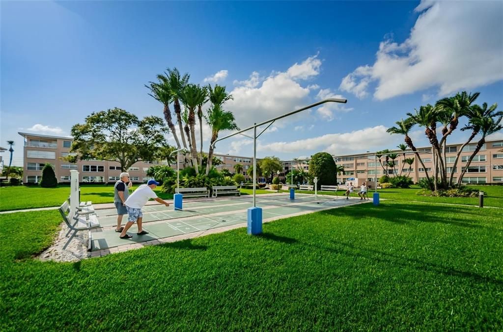 For Sale: $324,900 (2 beds, 2 baths, 1335 Square Feet)