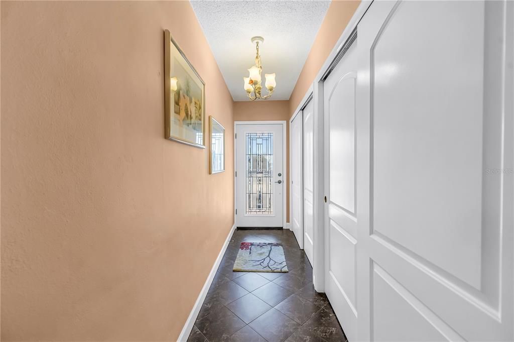 For Sale: $324,900 (2 beds, 2 baths, 1335 Square Feet)