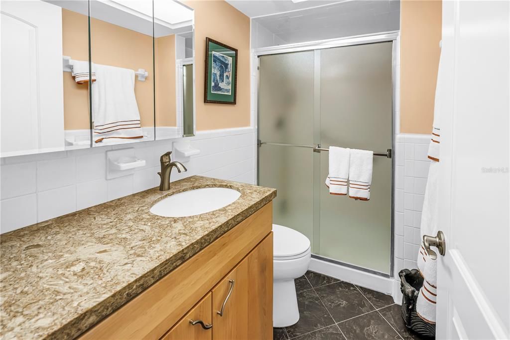 For Sale: $324,900 (2 beds, 2 baths, 1335 Square Feet)