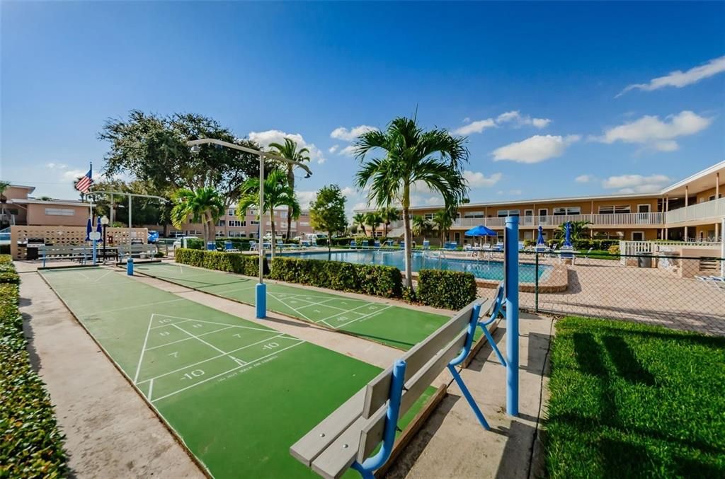 For Sale: $324,900 (2 beds, 2 baths, 1335 Square Feet)