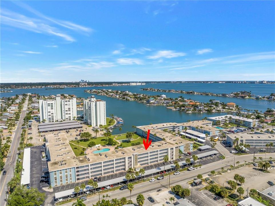 For Sale: $324,900 (2 beds, 2 baths, 1335 Square Feet)