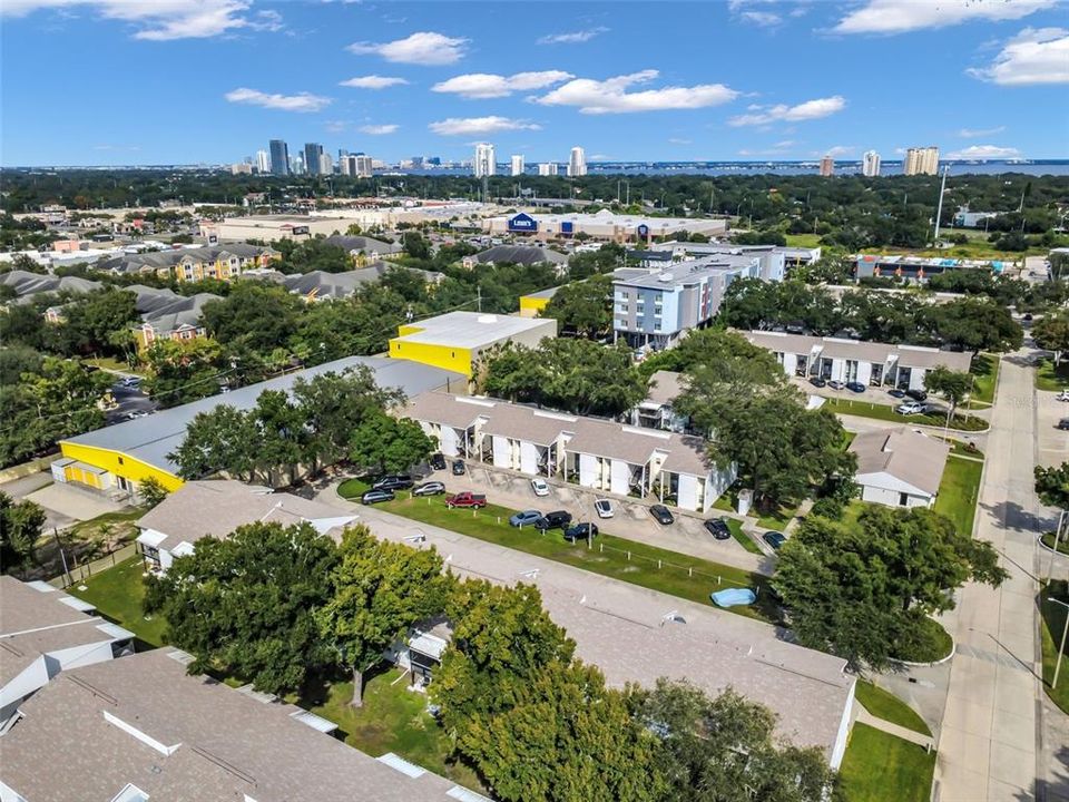 For Sale: $240,000 (2 beds, 2 baths, 904 Square Feet)