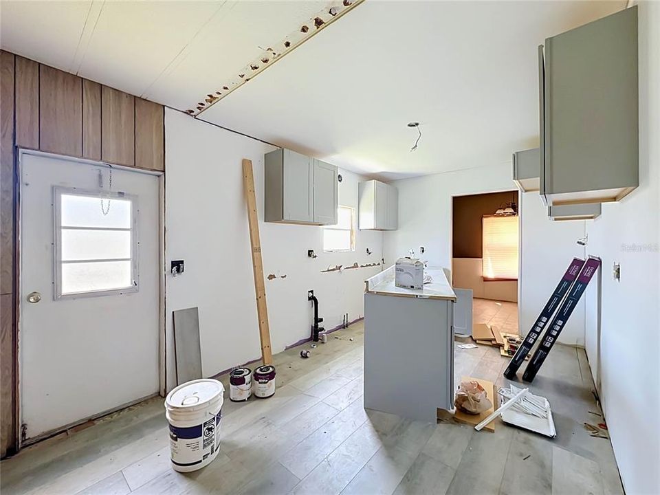 На продажу: $99,900 (2 спален, 2 ванн, 1248 Квадратных фут)