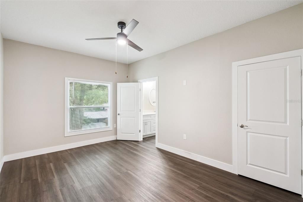 For Sale: $595,000 (3 beds, 3 baths, 1767 Square Feet)