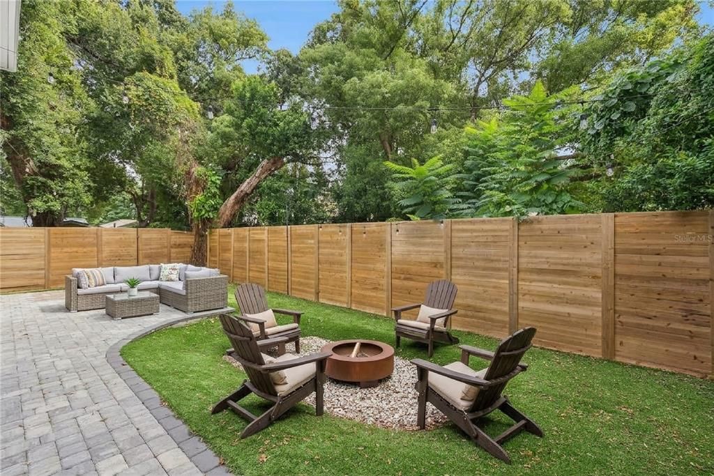 For Sale: $595,000 (3 beds, 3 baths, 1767 Square Feet)
