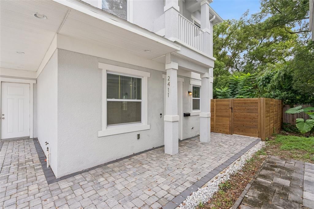 For Sale: $595,000 (3 beds, 3 baths, 1767 Square Feet)
