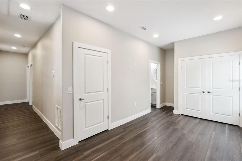 For Sale: $595,000 (3 beds, 3 baths, 1767 Square Feet)