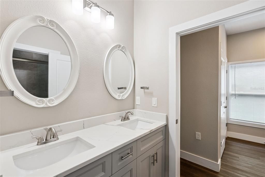 For Sale: $595,000 (3 beds, 3 baths, 1767 Square Feet)