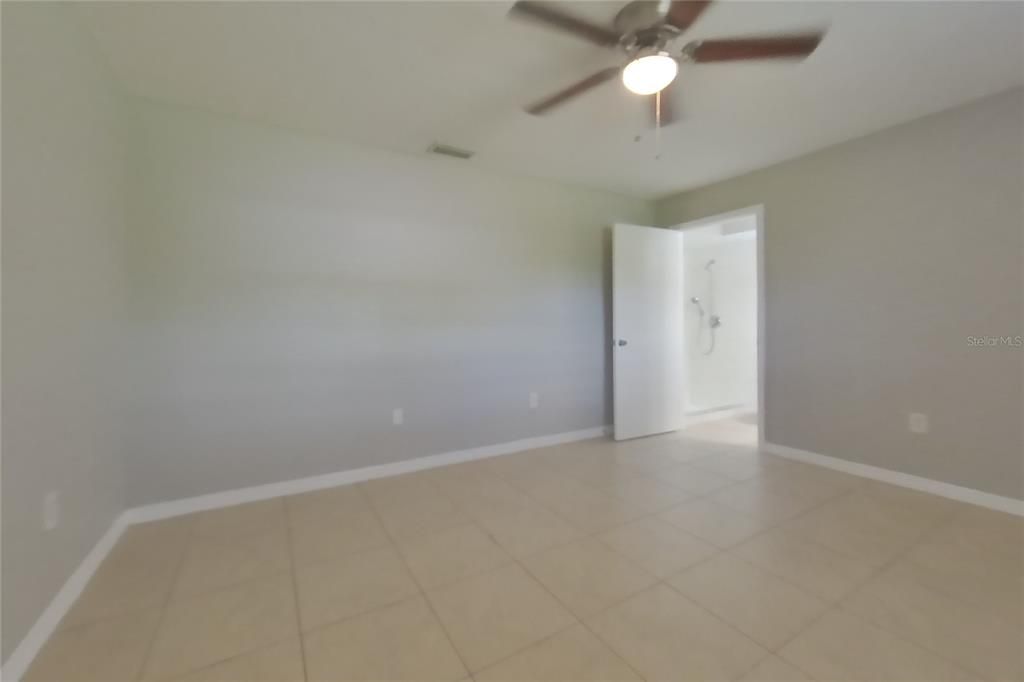 For Rent: $1,719 (3 beds, 2 baths, 1424 Square Feet)
