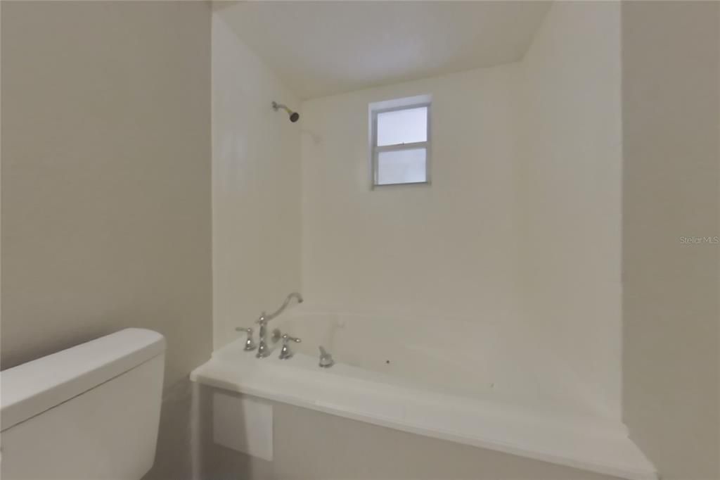 For Rent: $1,719 (3 beds, 2 baths, 1424 Square Feet)