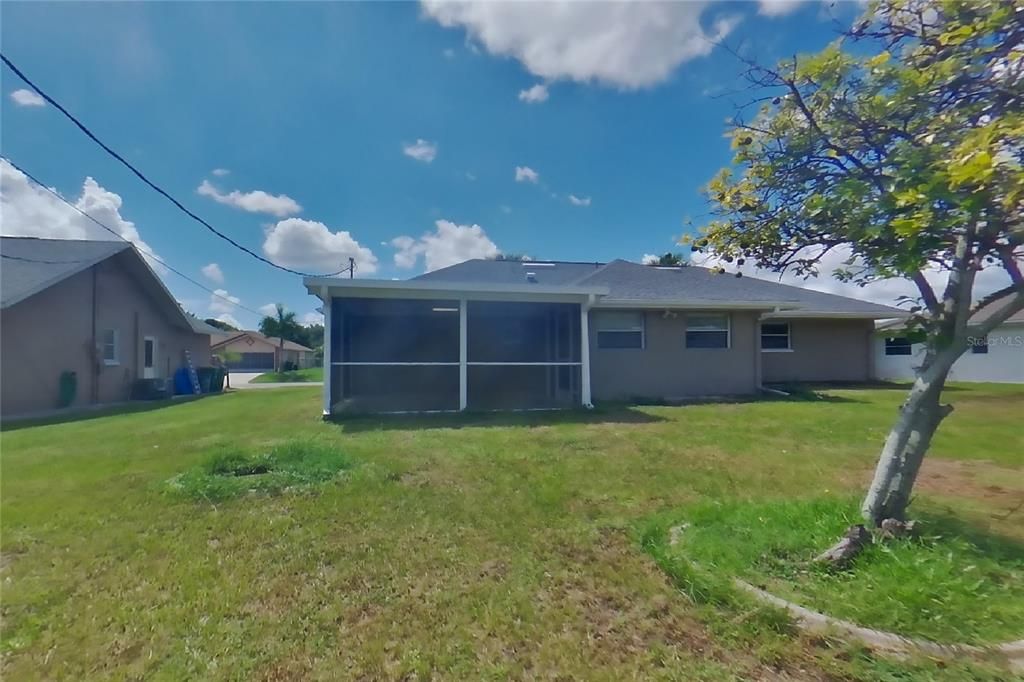 For Rent: $1,719 (3 beds, 2 baths, 1424 Square Feet)