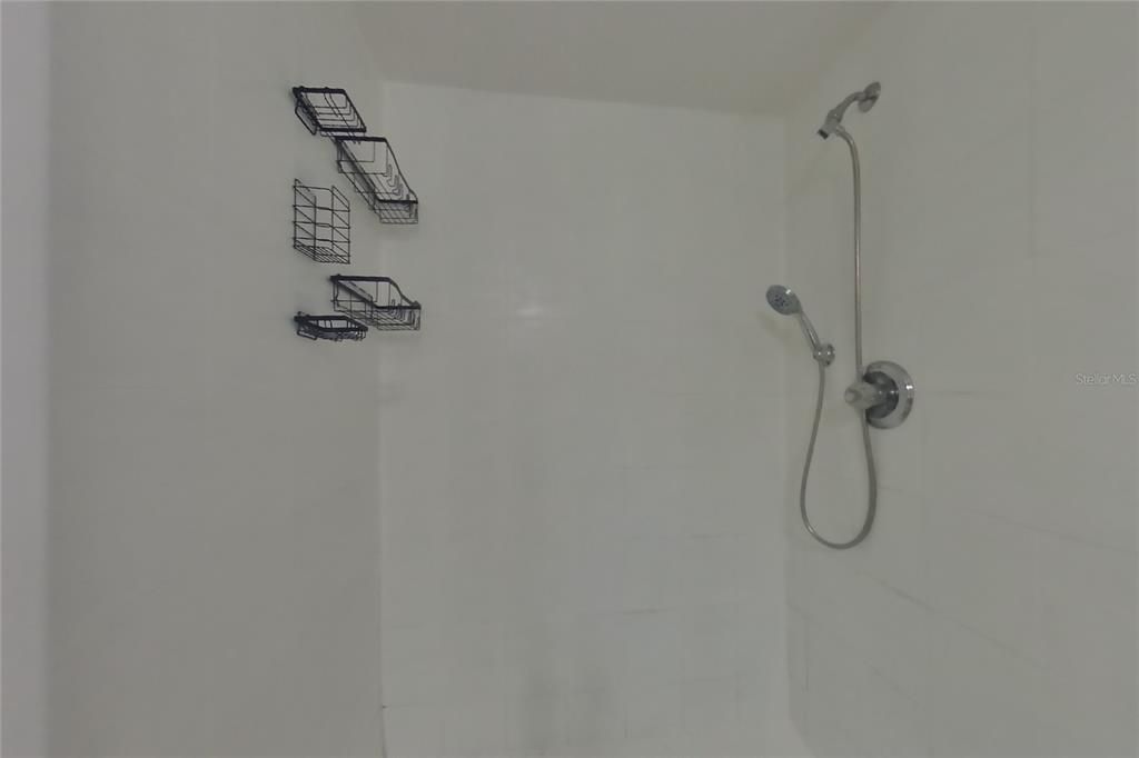 For Rent: $1,719 (3 beds, 2 baths, 1424 Square Feet)