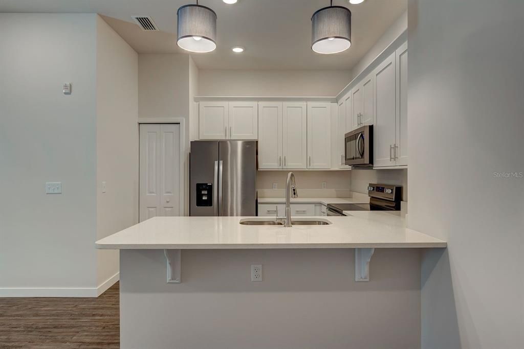 For Rent: $1,649 (2 beds, 2 baths, 1400 Square Feet)