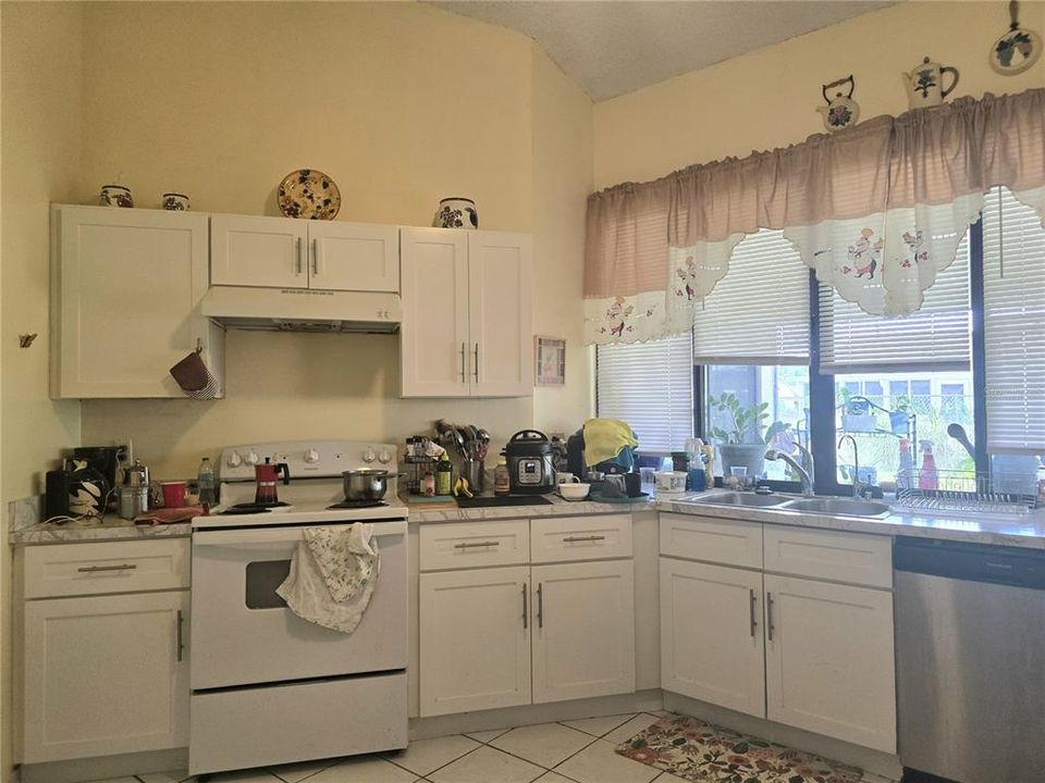 For Sale: $260,000 (3 beds, 2 baths, 1790 Square Feet)