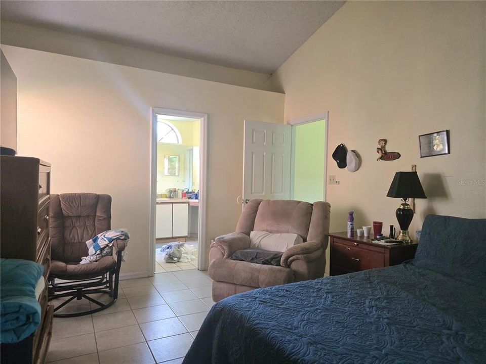 For Sale: $260,000 (3 beds, 2 baths, 1790 Square Feet)