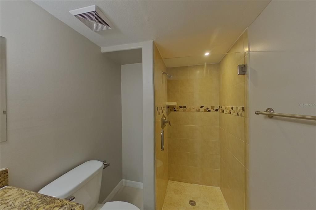 For Rent: $3,449 (3 beds, 3 baths, 2360 Square Feet)