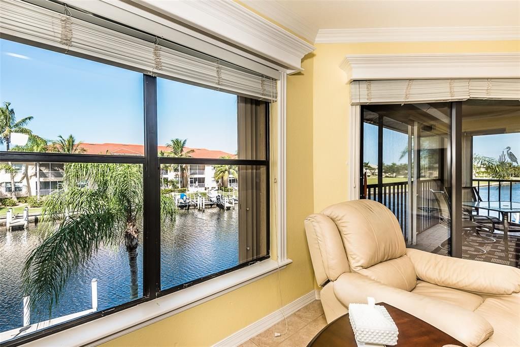 For Rent: $3,500 (2 beds, 2 baths, 1138 Square Feet)