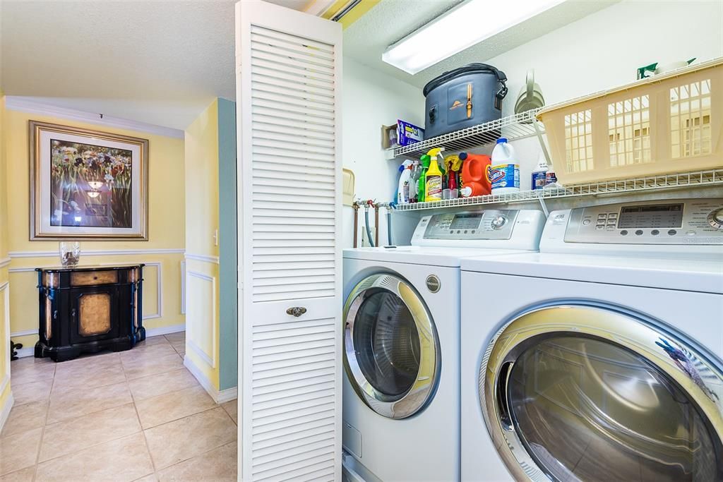 For Rent: $3,500 (2 beds, 2 baths, 1138 Square Feet)