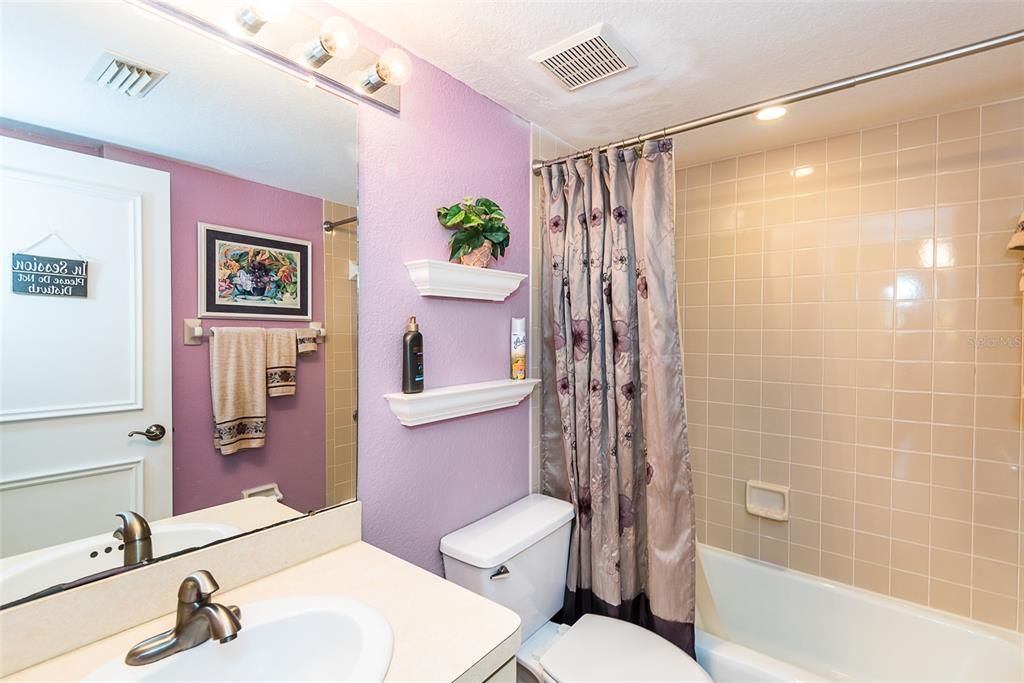 For Rent: $3,500 (2 beds, 2 baths, 1138 Square Feet)
