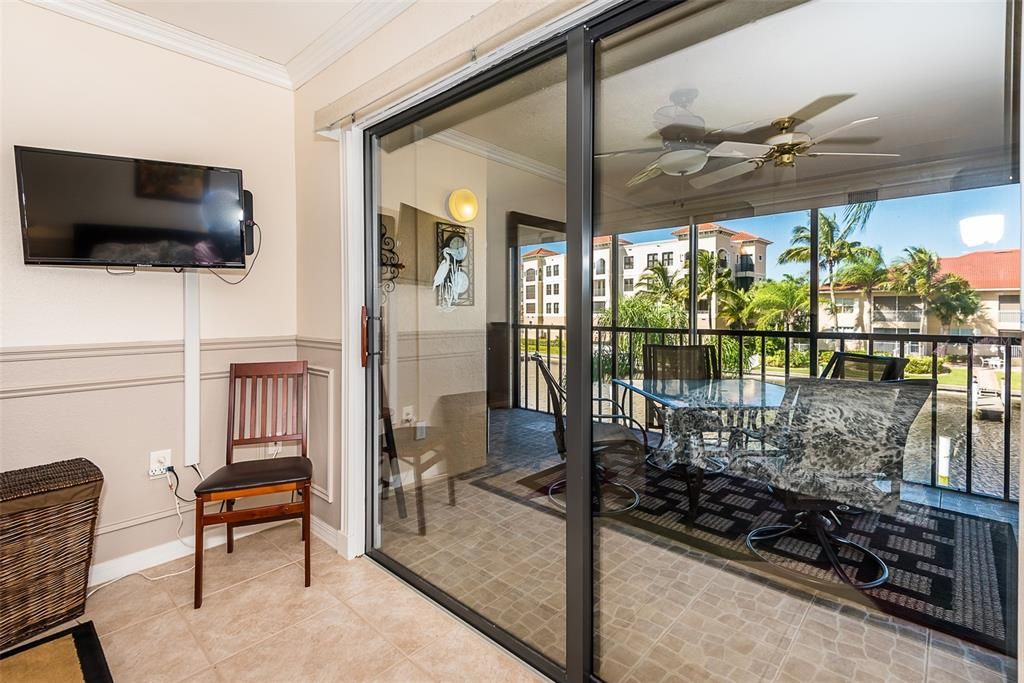 For Rent: $3,500 (2 beds, 2 baths, 1138 Square Feet)