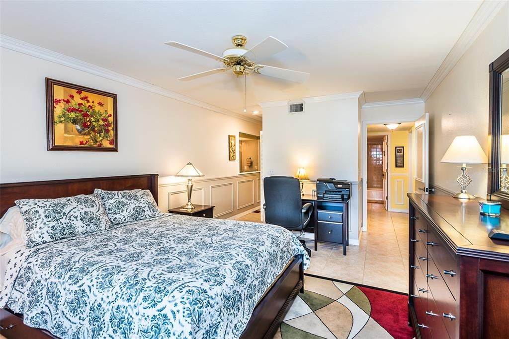 For Rent: $3,500 (2 beds, 2 baths, 1138 Square Feet)