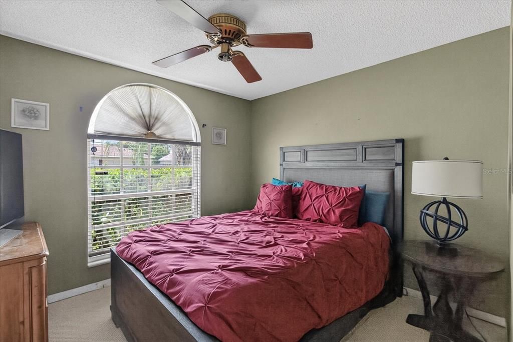 For Sale: $375,000 (3 beds, 2 baths, 1714 Square Feet)