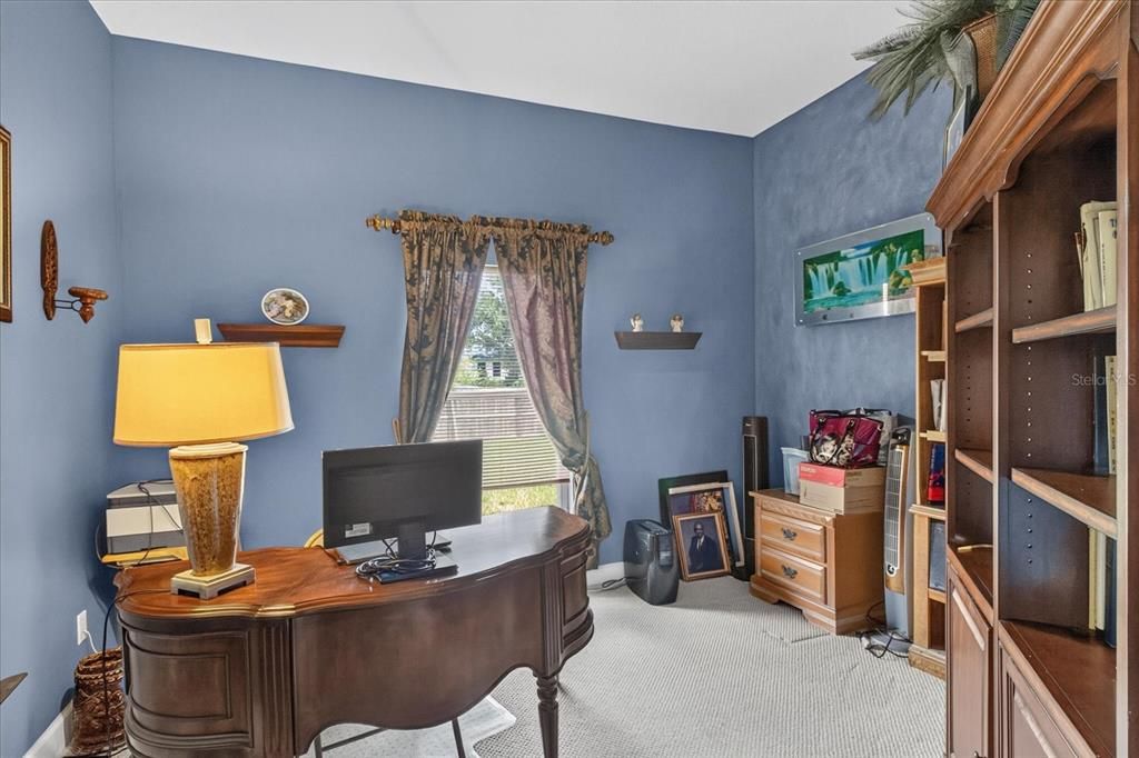 For Sale: $375,000 (3 beds, 2 baths, 1714 Square Feet)
