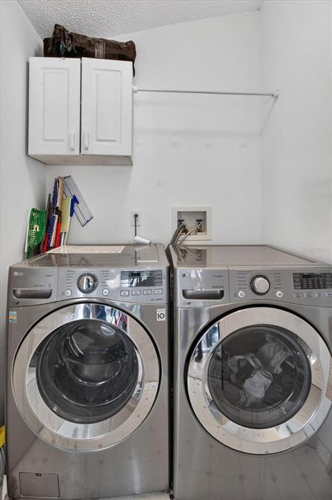 For Sale: $375,000 (3 beds, 2 baths, 1714 Square Feet)