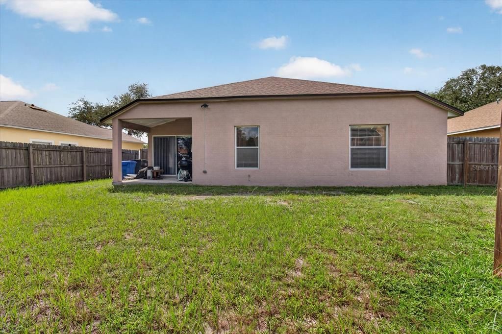 For Sale: $375,000 (3 beds, 2 baths, 1714 Square Feet)