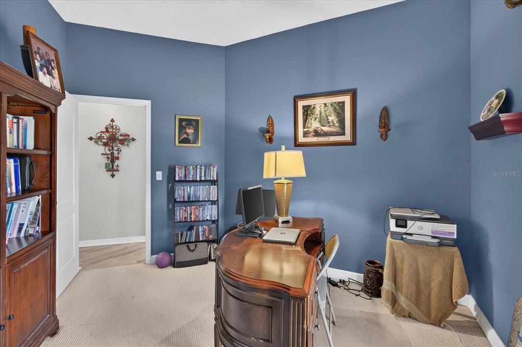 For Sale: $375,000 (3 beds, 2 baths, 1714 Square Feet)