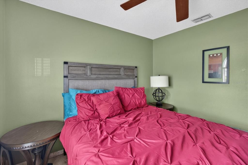 For Sale: $375,000 (3 beds, 2 baths, 1714 Square Feet)