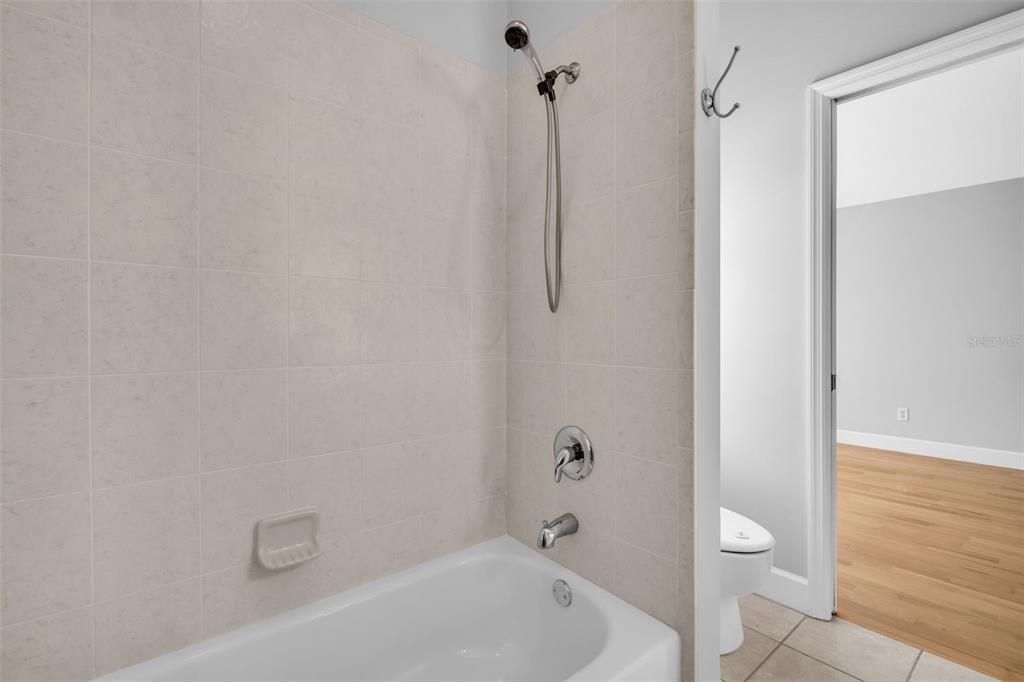 En Venta: $579,000 (3 camas, 2 baños, 1560 Pies cuadrados)