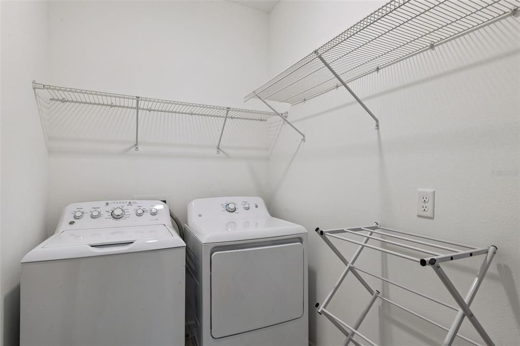 En Venta: $575,000 (5 camas, 3 baños, 3273 Pies cuadrados)