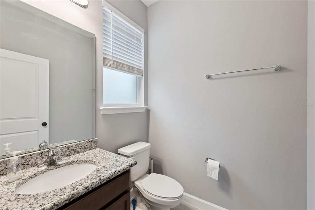 En Venta: $575,000 (5 camas, 3 baños, 3273 Pies cuadrados)