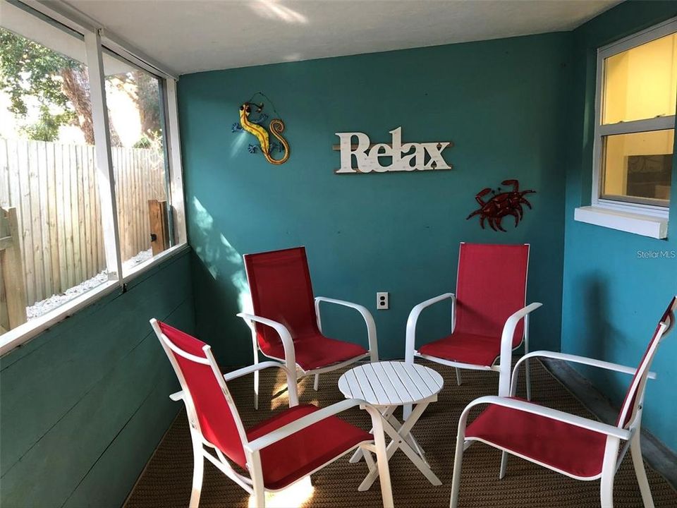 For Rent: $2,450 (3 beds, 2 baths, 1200 Square Feet)