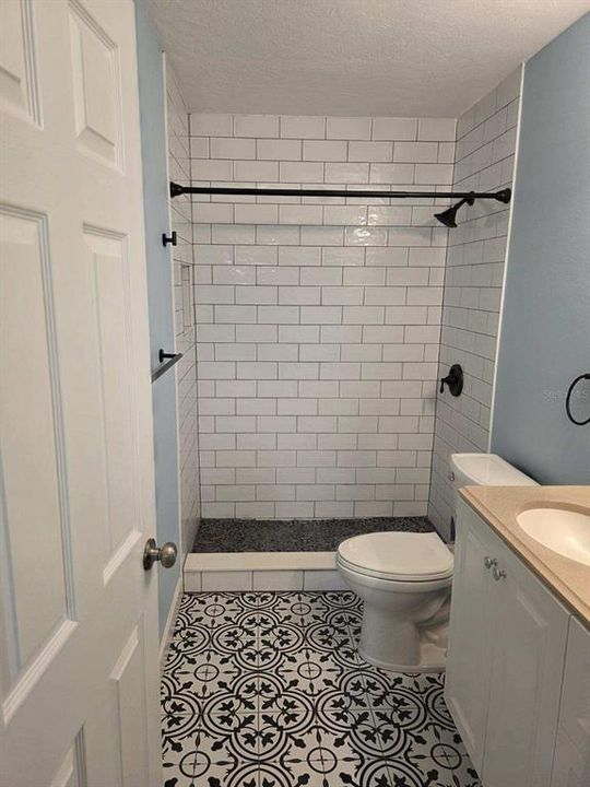 For Rent: $2,450 (3 beds, 2 baths, 1200 Square Feet)