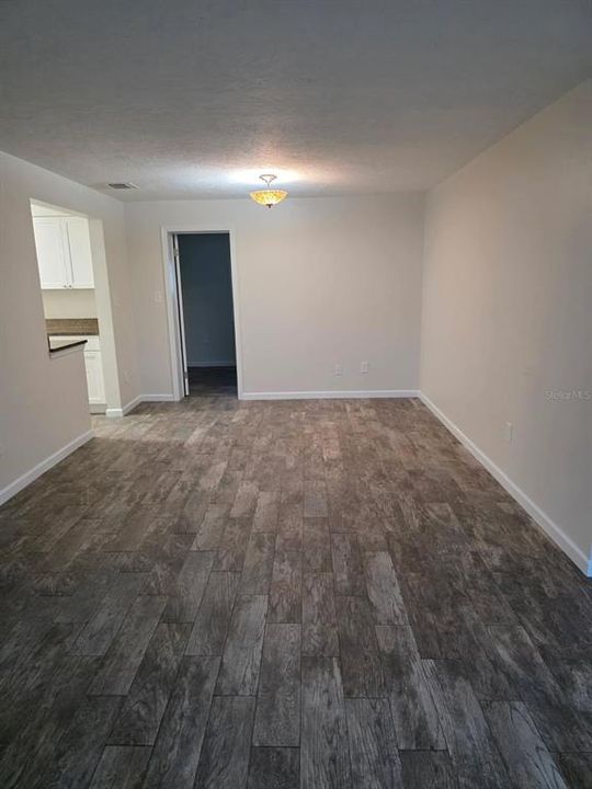 For Rent: $2,450 (3 beds, 2 baths, 1200 Square Feet)