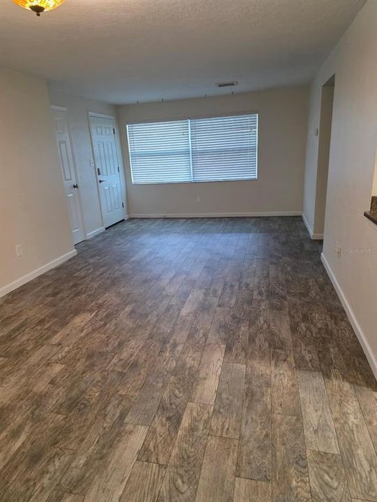 For Rent: $2,450 (3 beds, 2 baths, 1200 Square Feet)