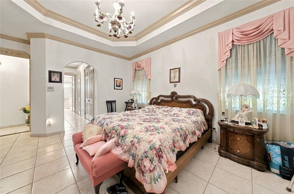 For Sale: $950,000 (4 beds, 4 baths, 3169 Square Feet)