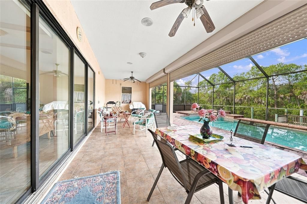 For Sale: $950,000 (4 beds, 4 baths, 3169 Square Feet)