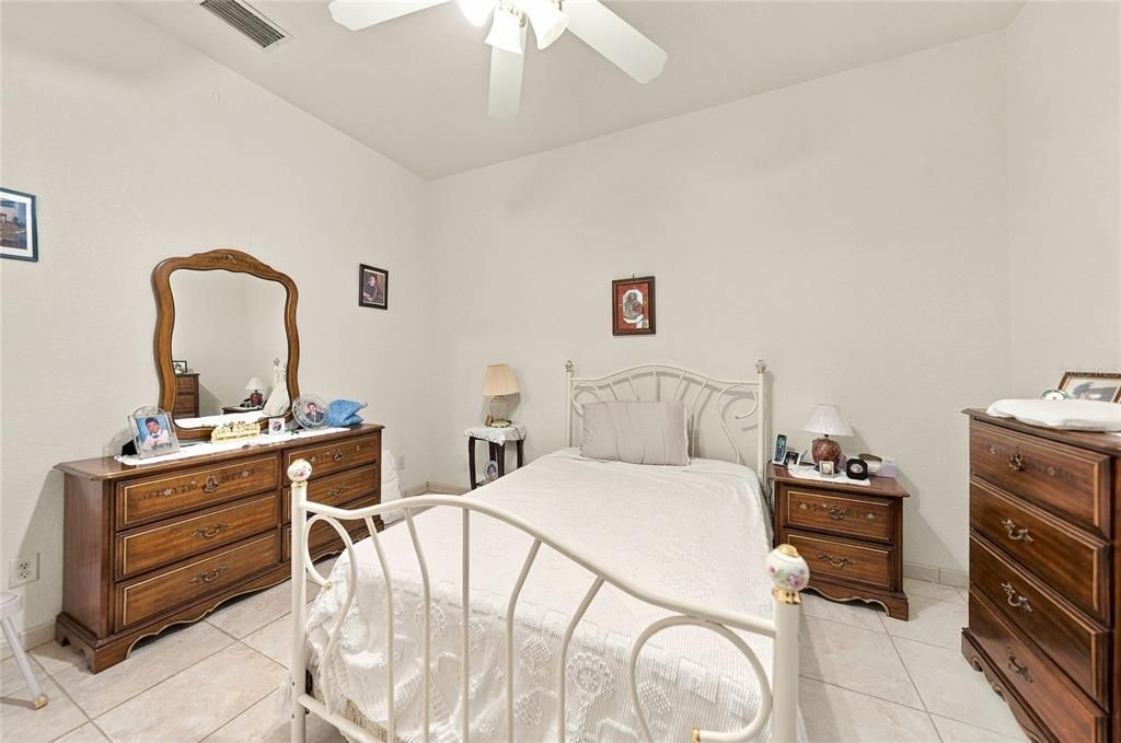 For Sale: $950,000 (4 beds, 4 baths, 3169 Square Feet)