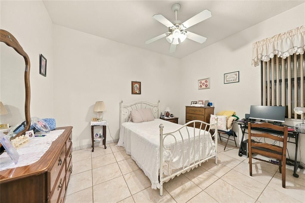 For Sale: $950,000 (4 beds, 4 baths, 3169 Square Feet)