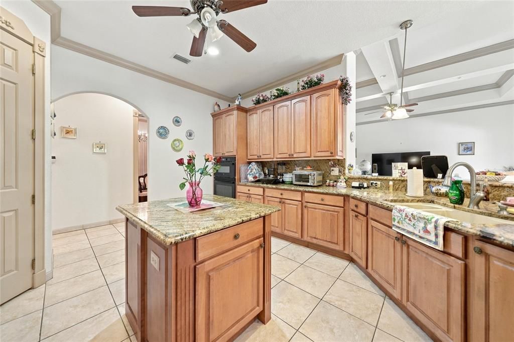 For Sale: $950,000 (4 beds, 4 baths, 3169 Square Feet)