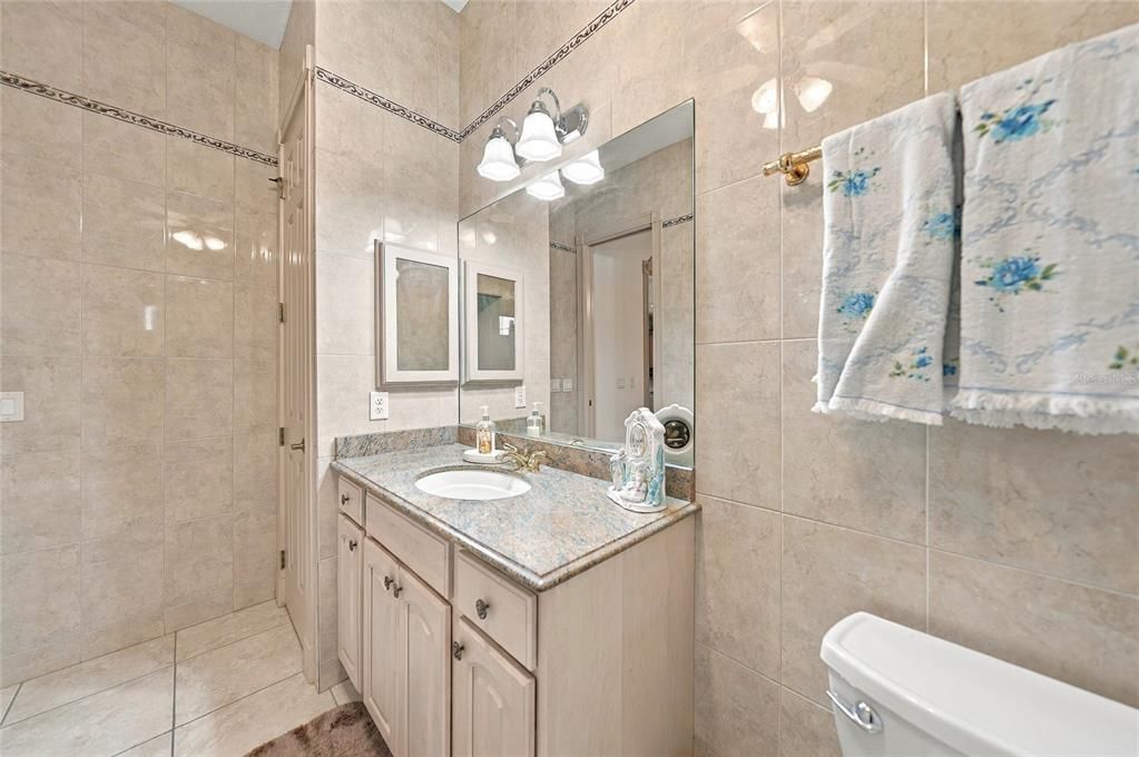 For Sale: $950,000 (4 beds, 4 baths, 3169 Square Feet)