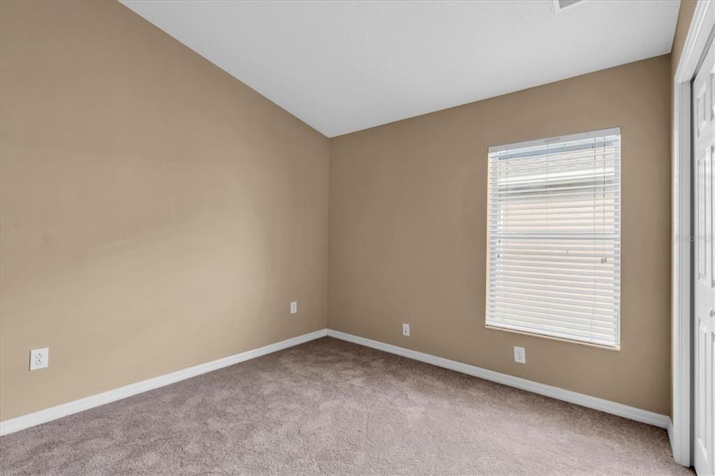 For Sale: $279,000 (3 beds, 2 baths, 1275 Square Feet)